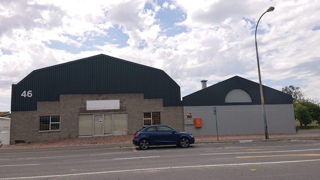 1,187m² Warehouse To Let in Parow East