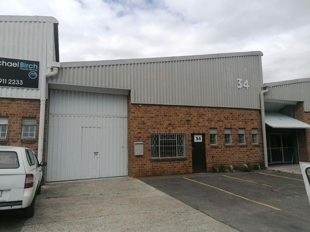 370m² Warehouse To Let in Parow East