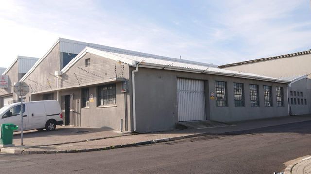 390sqm Warehouse to let in Parow East