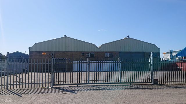 1,079m² Warehouse To Let in Beaconvale
