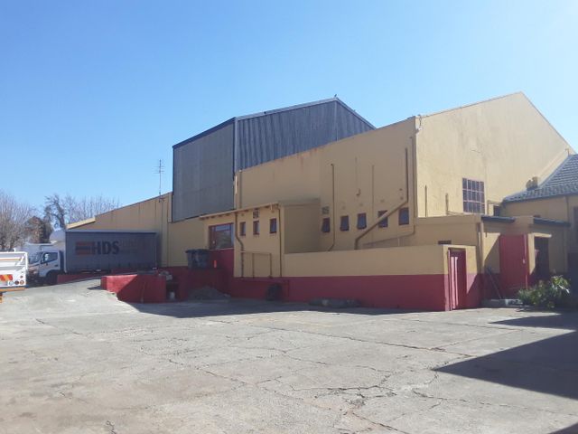 1,400m² Warehouse For Sale in Jeppestown