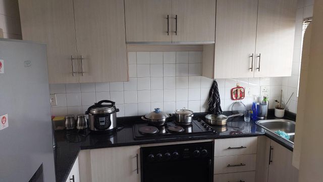 Very Tidy & Well Situated 1st Floor 2 Bed