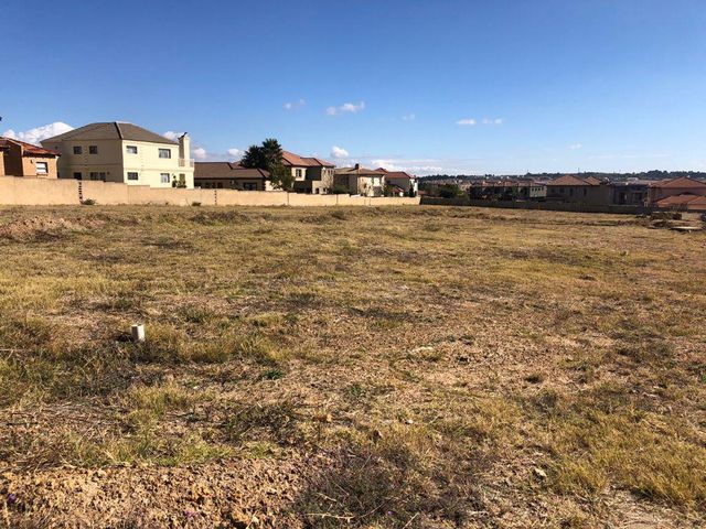 512m² Vacant Land For Sale in Sagewood