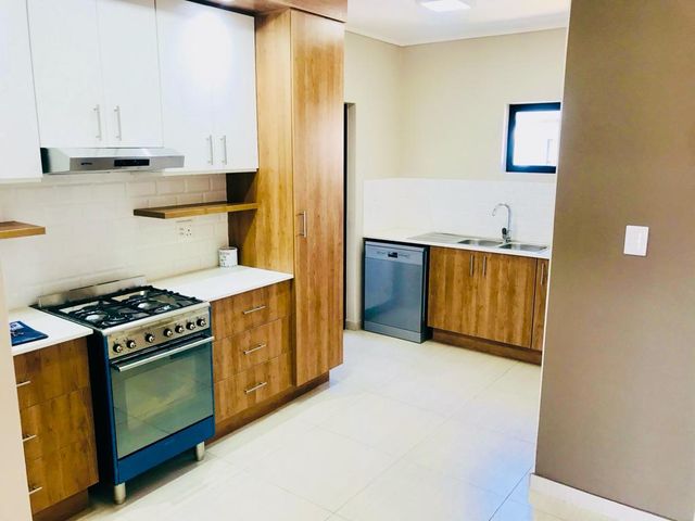 3 bed, 2bath apartment for rent