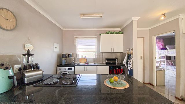 2 Bedroom Apartment For Sale in Albetsdal