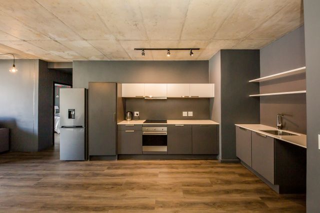 Ultra-modern 2-bedroom Apartment!