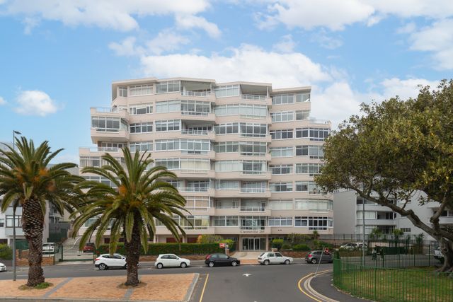 1 Bedroom Apartment Block For Sale in Sea Point