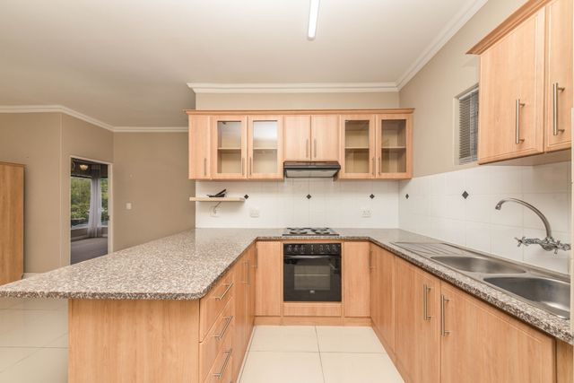 First Floor unit with views over Durbanville Hills - NO PETS ALLOWED!