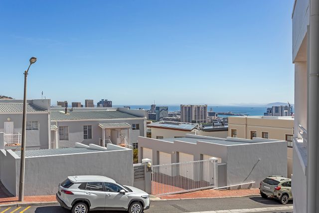 Cozy High Cape Estate Apartment in Vredehoek - Your Homey Haven Awaits!