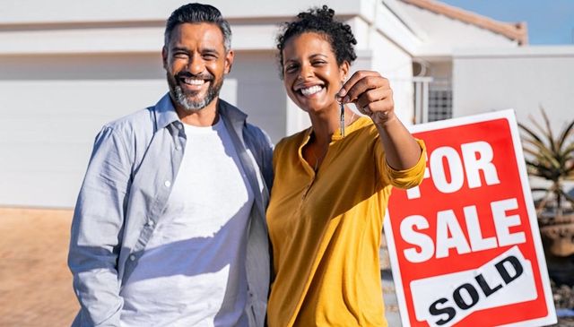 Stress-Free Selling: Navigate Your First Home Sale with Confidence