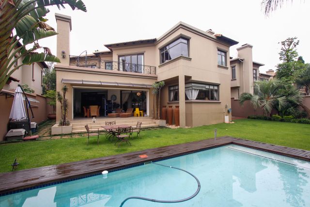 BREATHTAKING HOME IN AN UPMARKET COMPLEX WITH 24HR SECURITY IN BEDFORDVIEW!!!