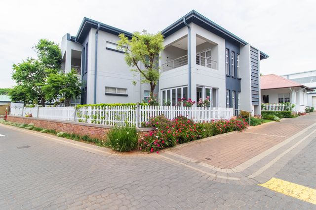 OVER 50'S LIFESTYLE ESTATE - APARTMENT - TWO BED ONE BATH