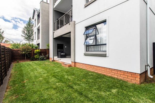 THREE BEDROOM GARDEN APARTMENT  WITH BACK UP POWER FOR SALE IN MODDERFONTEIN!!