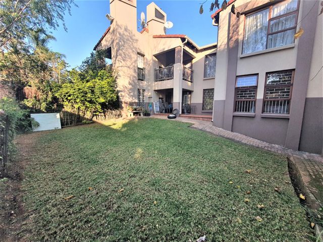 STUNNING TOWNHOUSE IN DOWERGLEN EXT 4 - YOUR NEXT HOME AWAITS YOU!