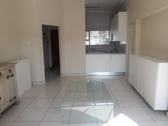 ONE BEDROOM APARTMENT FOR SALE IN BEDFORDVIEW