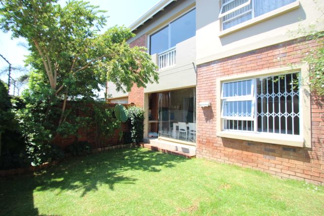 TWO BEDROOM APARTMENT TO LET IN SOUGHT AFTER ESTATE