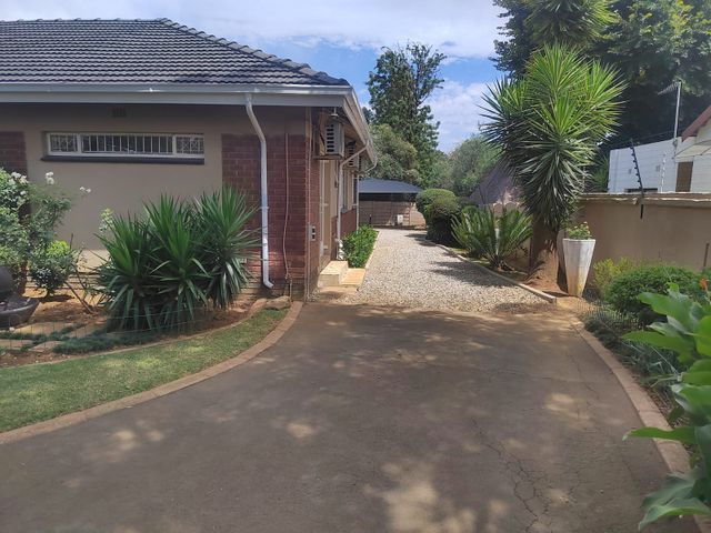 4 Bedroom House For Sale in Dunvegan