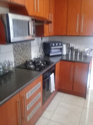 THREE BEDROOM HOUSE FOR SALE IN KLOPPERPARK