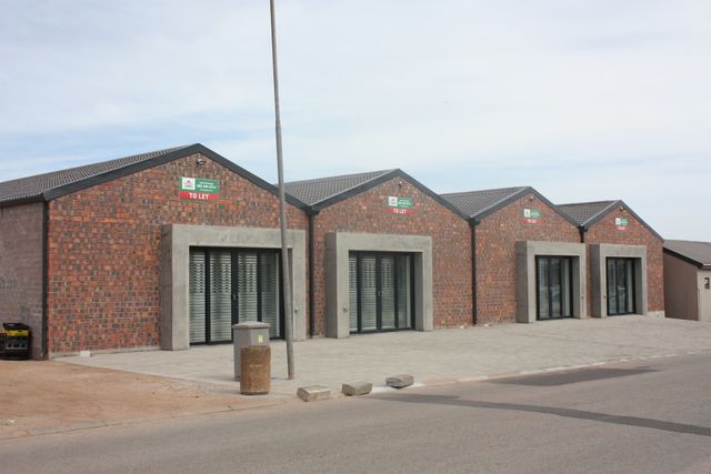 Prime Mini-Factory space to rent in the heart of Vredenburg.
