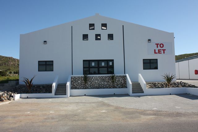150m² Warehouse Rented in Steenbergs Cove