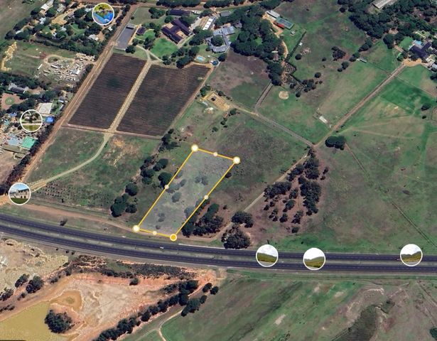 Lovely 10,000m² rural stand for sale in Somerset West Rural - Live on a farm but close to the city.