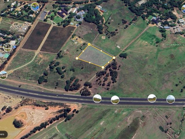 Wonderful 10,000m² small-holding for sale in the beautiful Somerset West Rural, Somerset West.