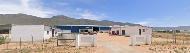 60m² Storage Unit To Let in Piketberg