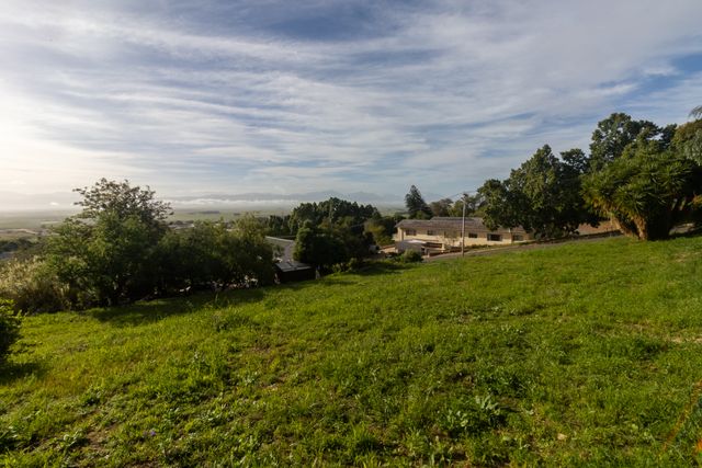 PIKETBERG: VACANT PLOT WITH SCENIC VIEWS FOR SALE