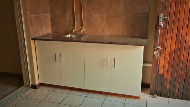 1 Bedroom Apartment To Let in Phalaborwa