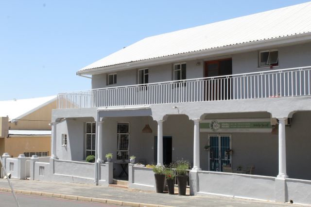 PIKETBERG: Apartment to let