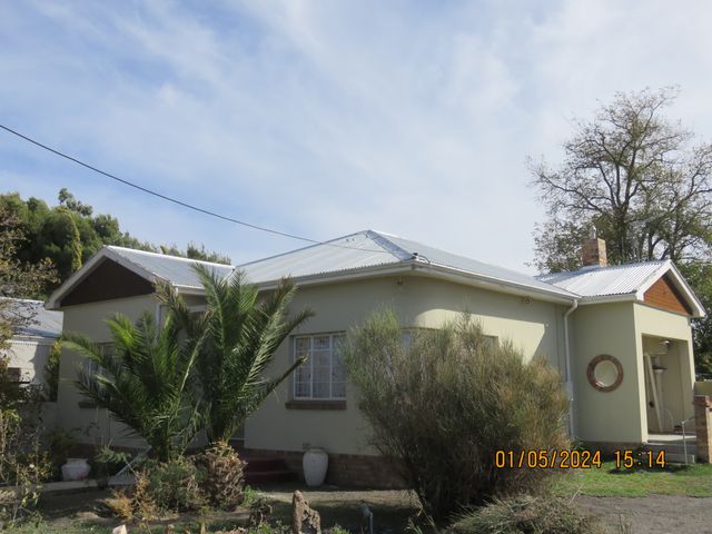 3 Bedroom House For Sale in Sutherland